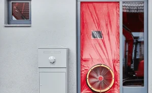 Blower-Door Installation in Haustuere von ean50